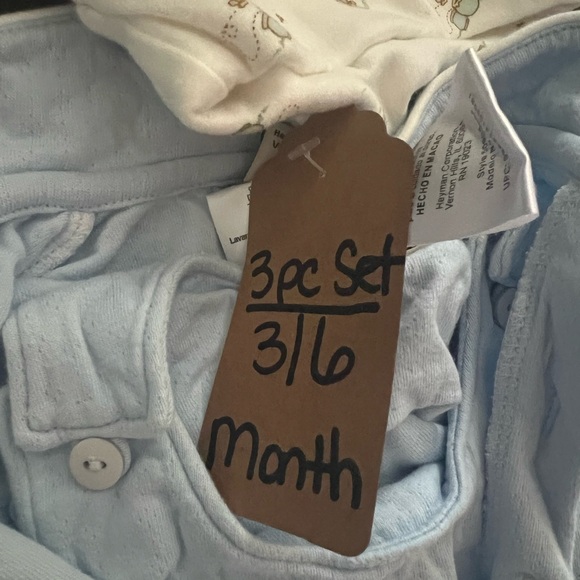 Vintage Pooh Bear 3 Piece Set 0-6m - Picture 3 of 6